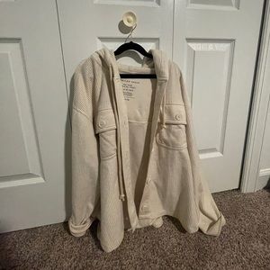 American Eagle cream shacket with hood